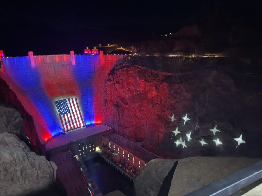 hoover-dam-removes-giant-flag-from-holiday-display-after-‘unexpected-tear’