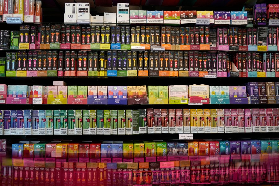 how-parents-can-talk-to-their-kids-about-vaping-as-fda-authorizes-some-flavored-e-cigarettes