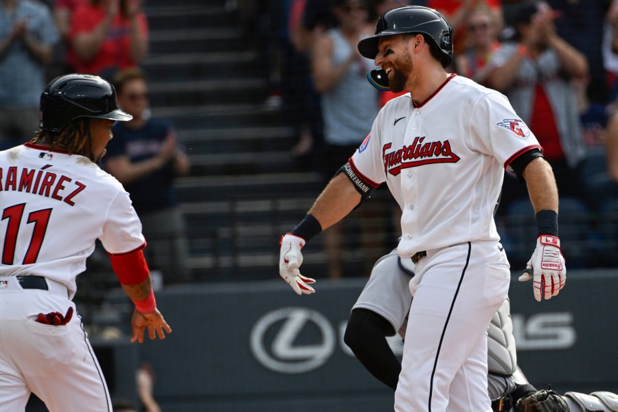 ramirez-breaks-hand-in-guardians’-win-over-tigers