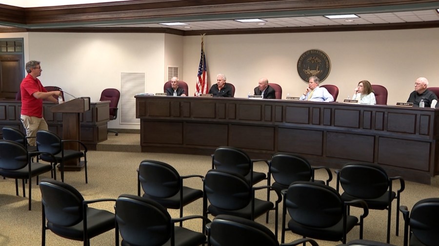 boardman-zoning-commission-invites-professor-to-discuss-impacts-of-data-centers