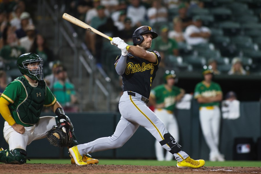 pirates-rally-past-athletics-for-6-5-victory