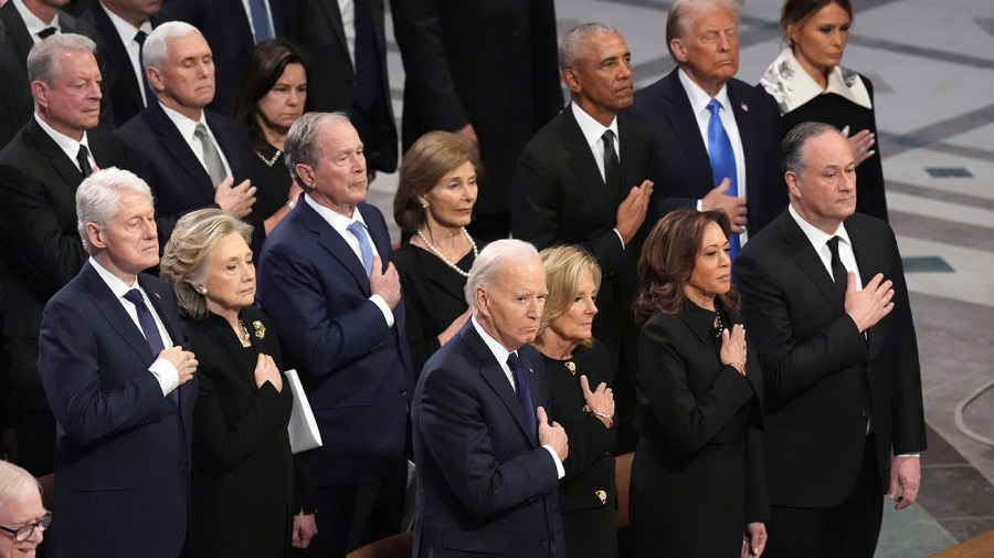 biden,-bush,-clinton-slated-to-attend-obama-presidential-center-opening