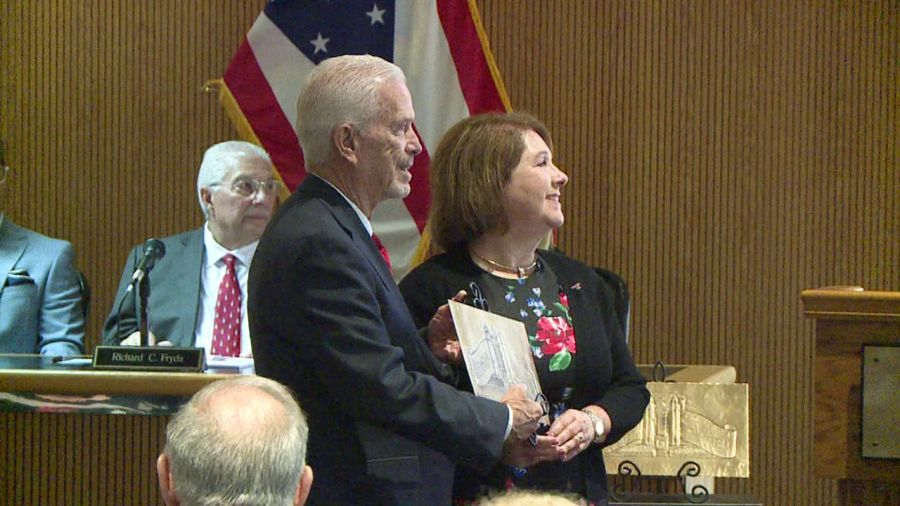 ysu-bestows-heritage-award-to-2-retired-faculty