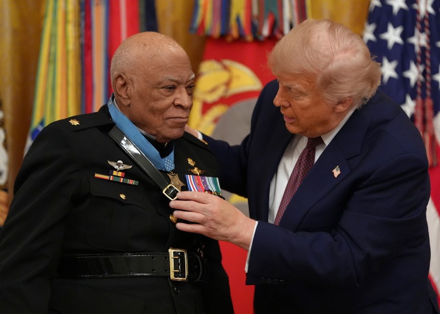 trump-presents-medal-of-honor-to-3-veterans-for-heroism-in-vietnam-and-afghanistan