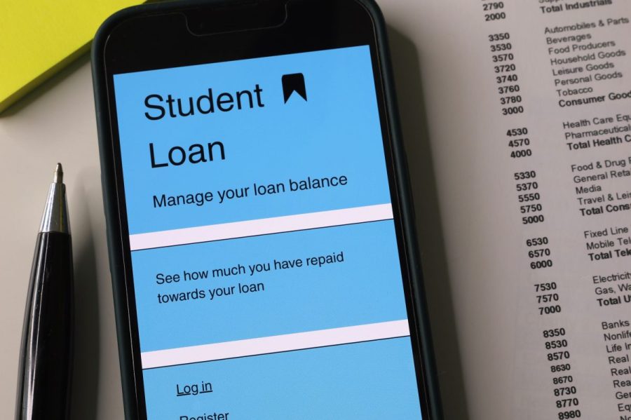 the-trump-administration-says-it’s-cutting-student-loan-interest:-what-that-means