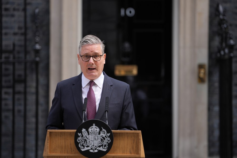 starmer-says-he’ll-resign-as-uk-prime-minister,-roiling-british-politics-yet-again
