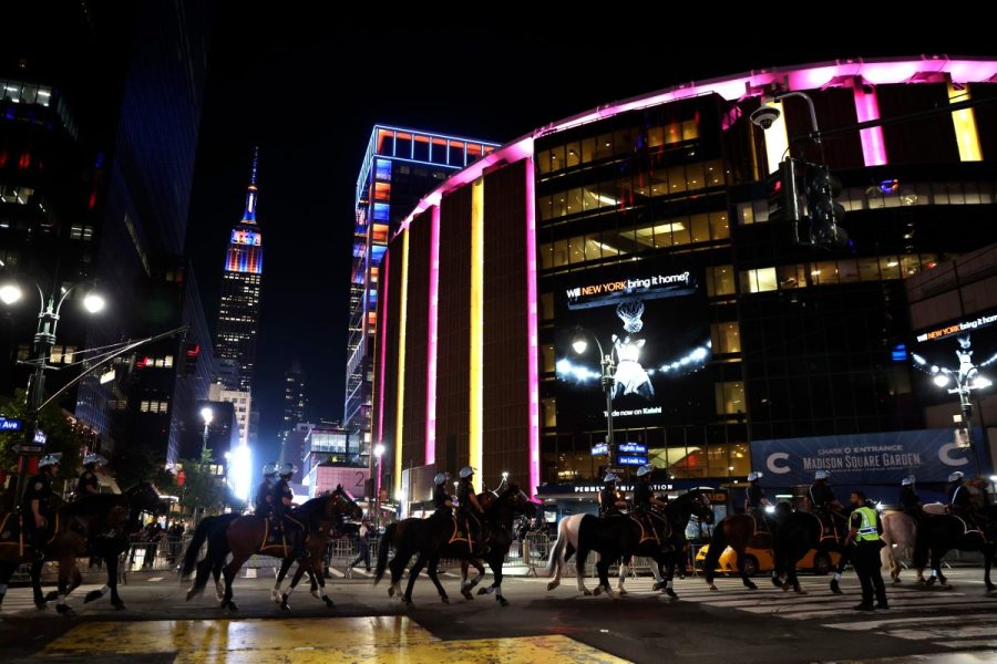 man-who-fell-to-his-death-at-madison-square-garden-concert-identified:-nypd