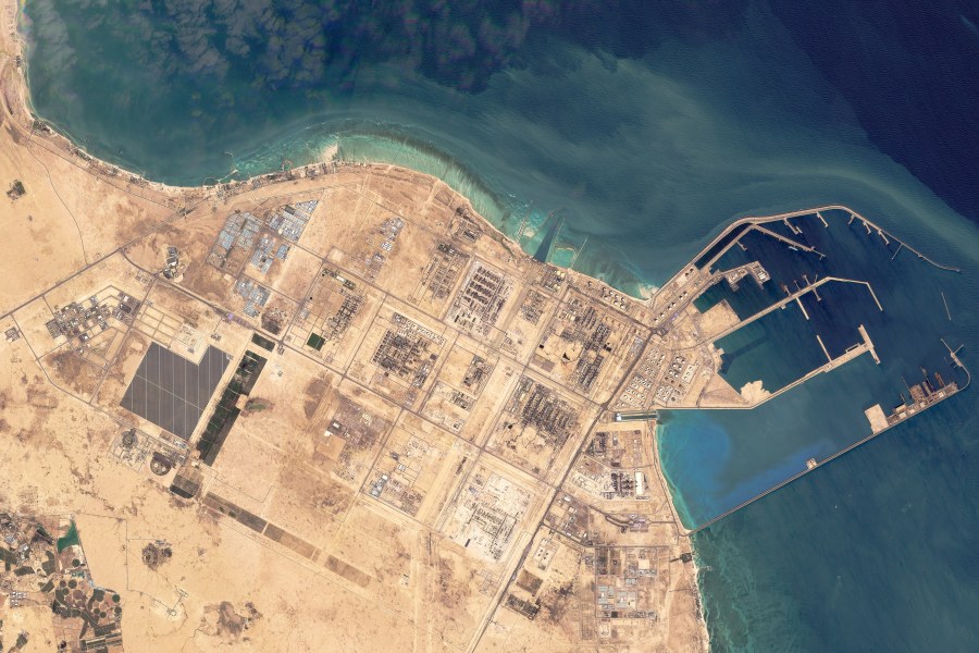 qatar-says-gas-export-terminal-blast-killed-13-as-workers-tried-to-resume-operations