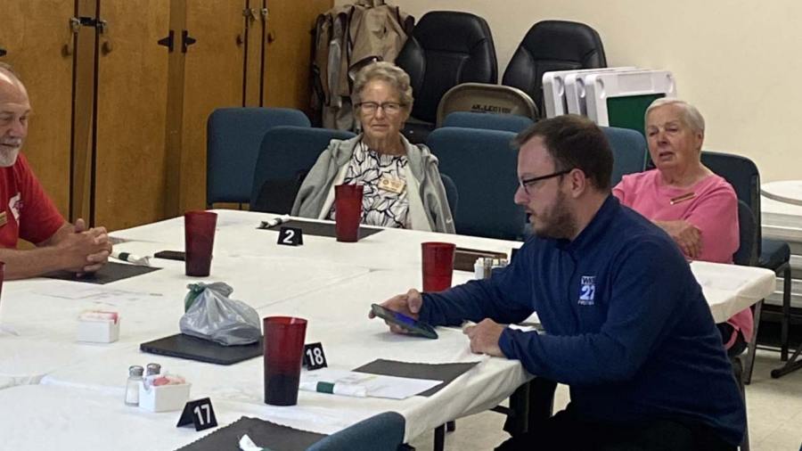 wkbn-web-producer-speaks-at-columbiana-rotary-meeting