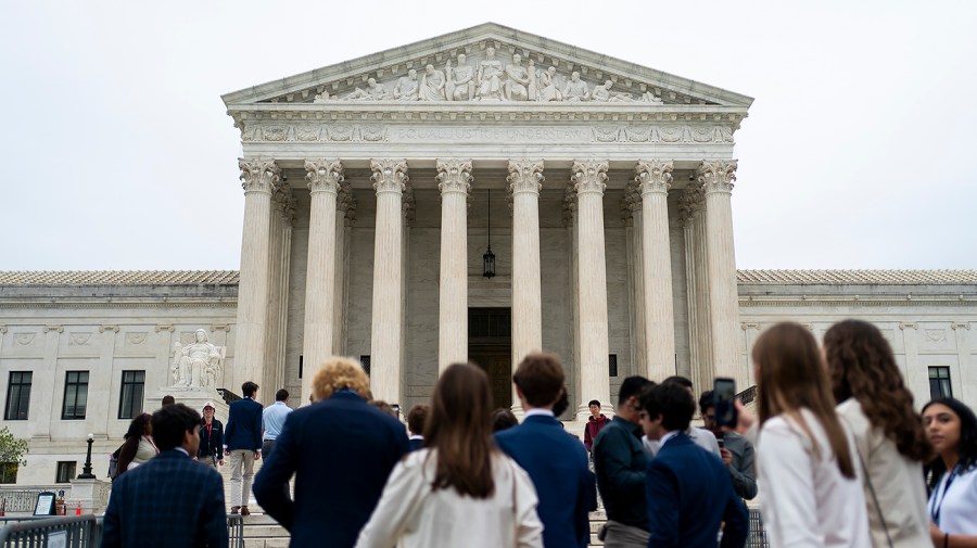 supreme-court-strikes-down-hawaii’s-private-property-gun-restrictions 