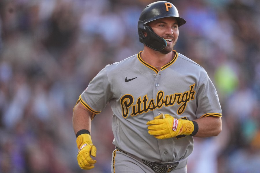 pirates-place-first-baseman-on-the-injured-list