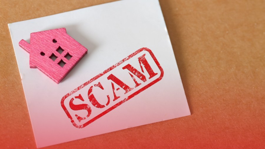 woman-says-rental-scammer-let-her-tour-property