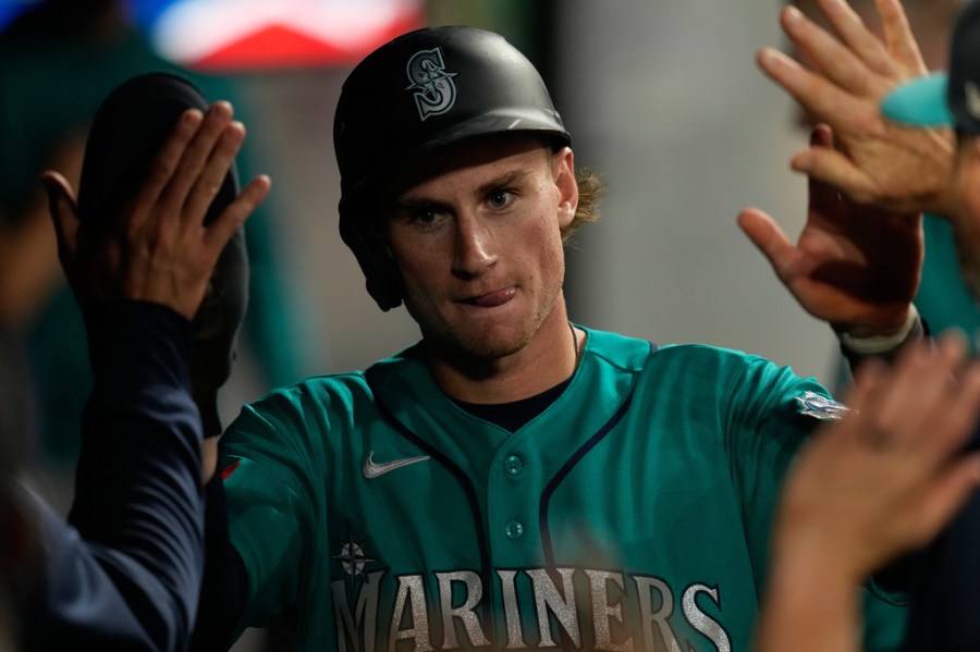emerson-homers-in-mariners’-3-1-win-over-guardians