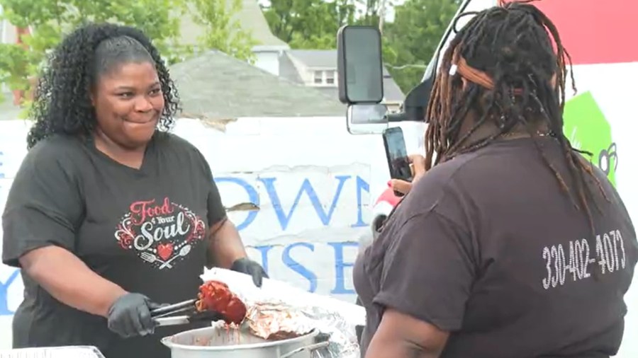 ‘this-is-our-ministry:’-woman-provides-free-home-cooked-catering-in-youngstown