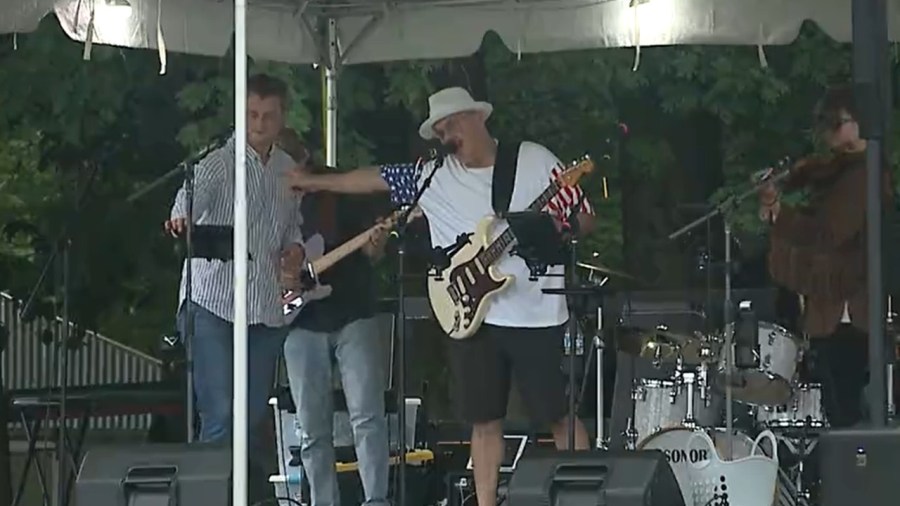 firework-fundraiser-brings-crowd-out-to-shaker-woods