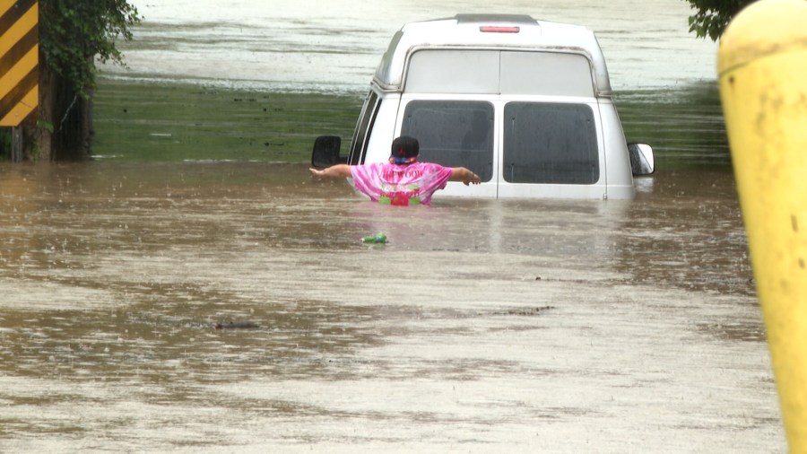 rising-water-continues-to-threaten-multiple-kentucky-counties-amid-flash-flooding