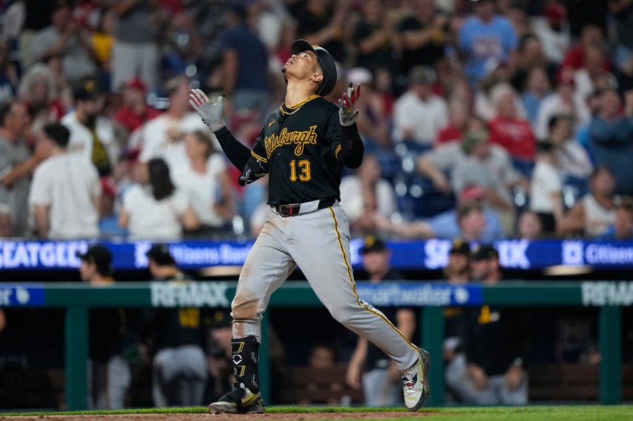 pirates-trio-homers-in-11-7-win-over-the-phillies