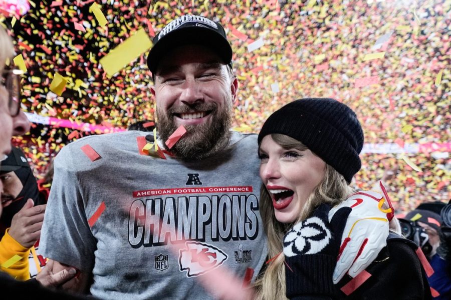 taylor-swift,-travis-kelce-to-host-wedding-on-friday:-ap-source