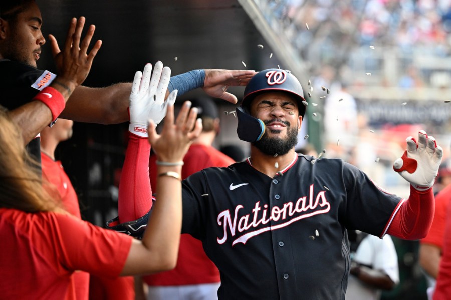 garcia,-lile-homer-twice-as-nationals-rout-pirates