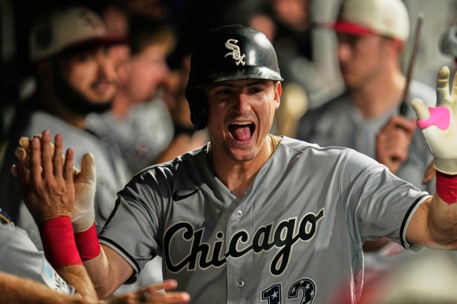 montgomery-homers,-white-sox-beat-guardians-3-1