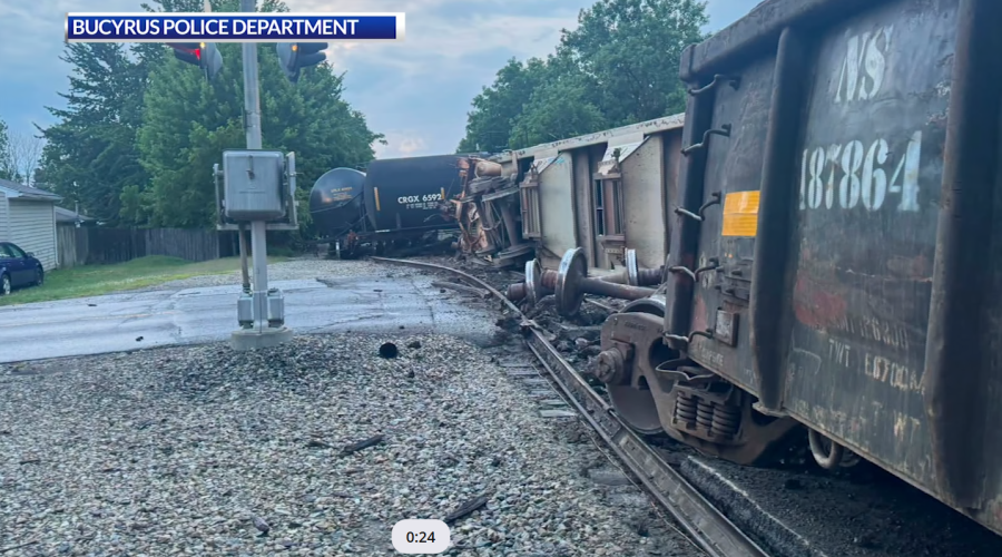 train-derailment-forces-residents-from-homes-in-bucyrus