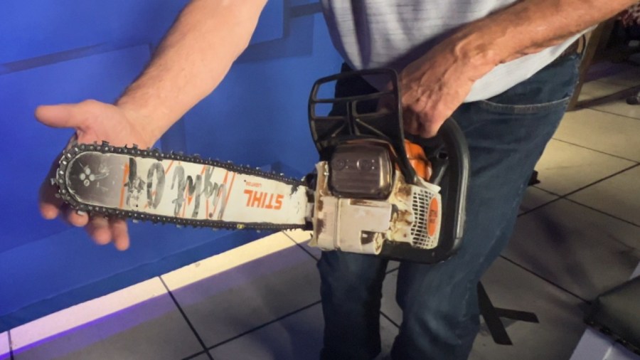 how-to-use-a-chainsaw-without-injuring-yourself:-safety-instructor