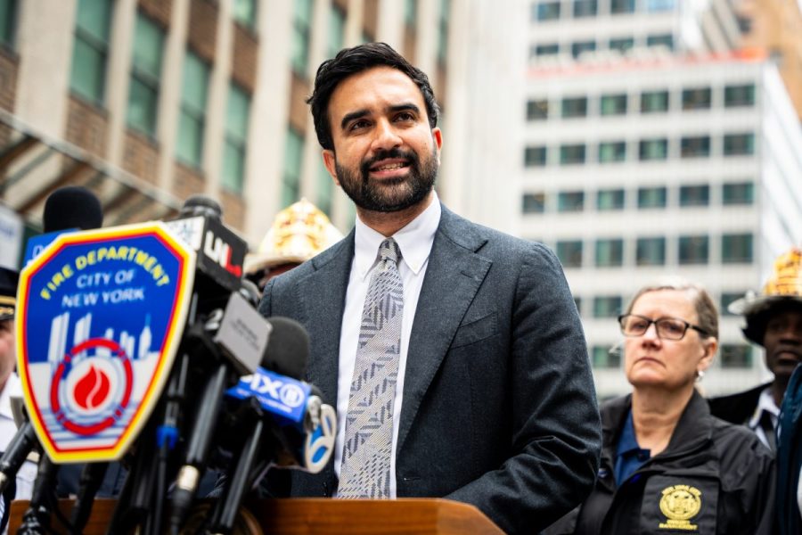 nyc-high-rise-‘unstable’-after-columns-buckle,-bricks-fall,-officials-say