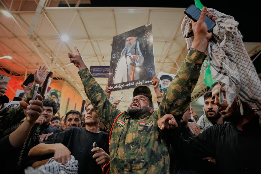 iran-targets-bahrain-and-kuwait-after-us-launches-strikes-and-limits-the-sale-of-iranian-oil