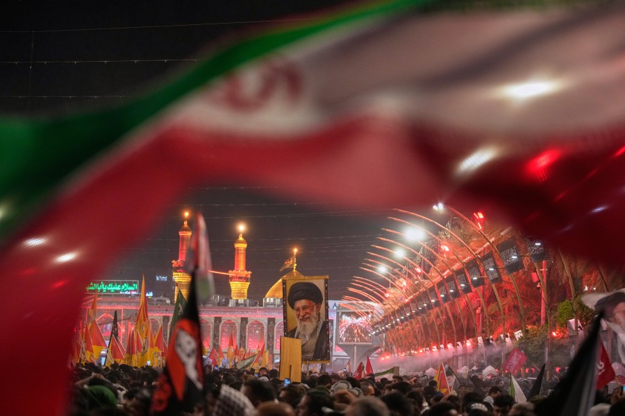 us-launches-new-airstrikes-on-iran,-with-tehran-firing-back-at-3-gulf-arab-states