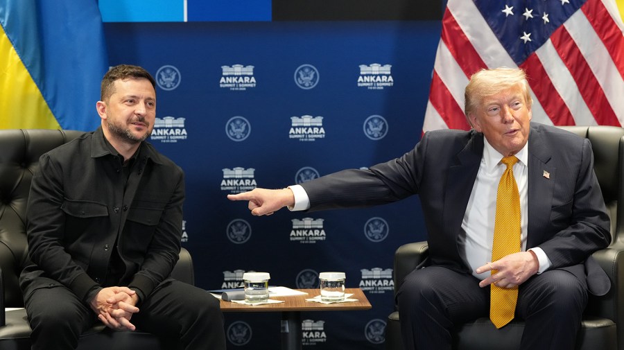 trump-hands-zelensky-major-wins,-with-putin-on-the-ropes