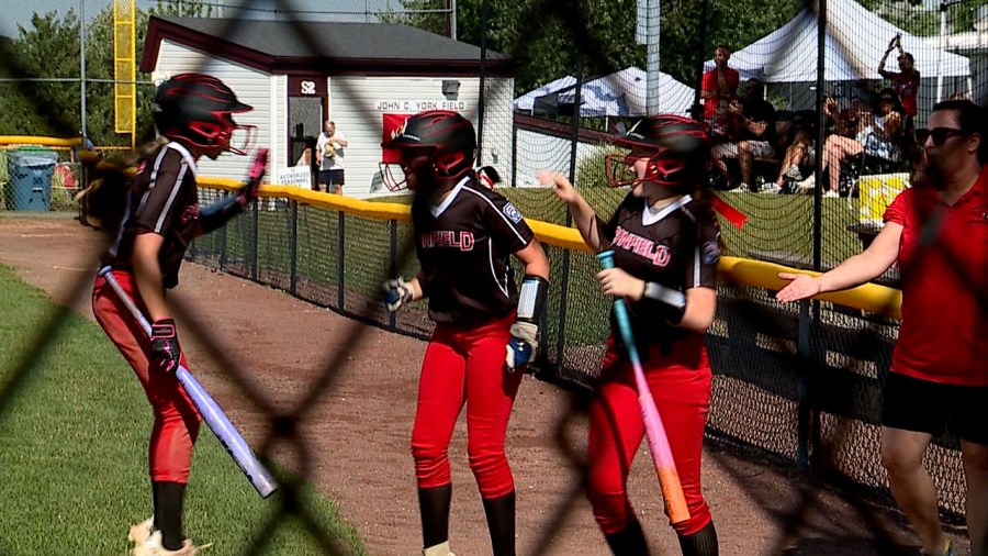 canfield-10u-softball-advances-to-state-championship-game