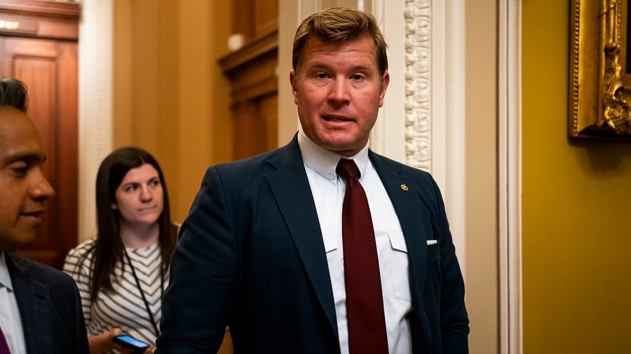bipartisan-senate-duo-wants-to-help-students-get-federal-aid-for-learning-outside-college