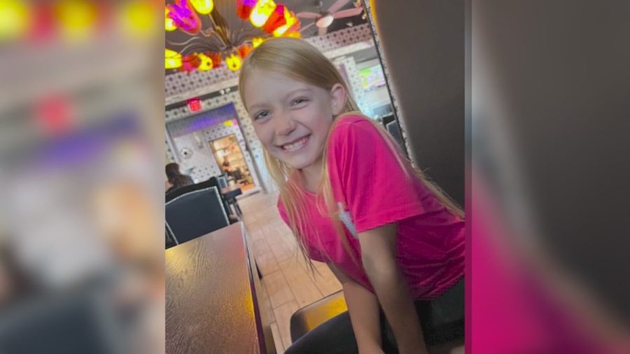 ‘we’re-all-broken’:-family-mourns-8-year-old-girl-killed-by-lightning-strike-in-illinois