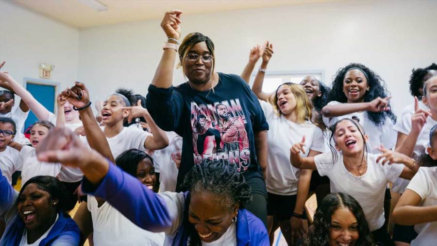 local-cancer-survivor-trying-to-be-‘wwe-fan-of-the-year’