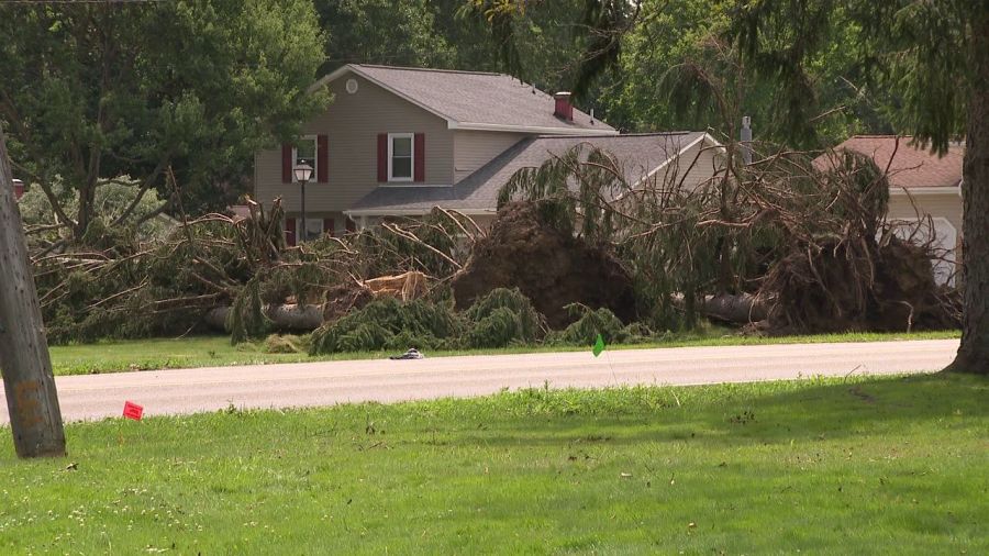 power-outage-presses-into-weekend-for-canfield-neighbors