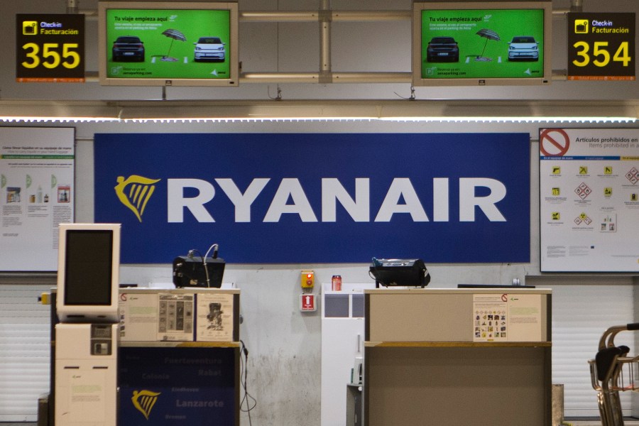 fellow-passengers-pull-back-man-partly-sucked-out-of-broken-window-on-a-flight-from-greece