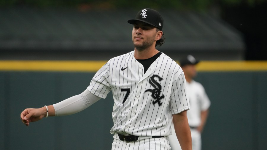 pirates-acquire-two-players-in-trade-with-white-sox