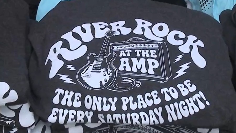 christmas-in-july-theme-takes-over-river-rock-at-the-amp