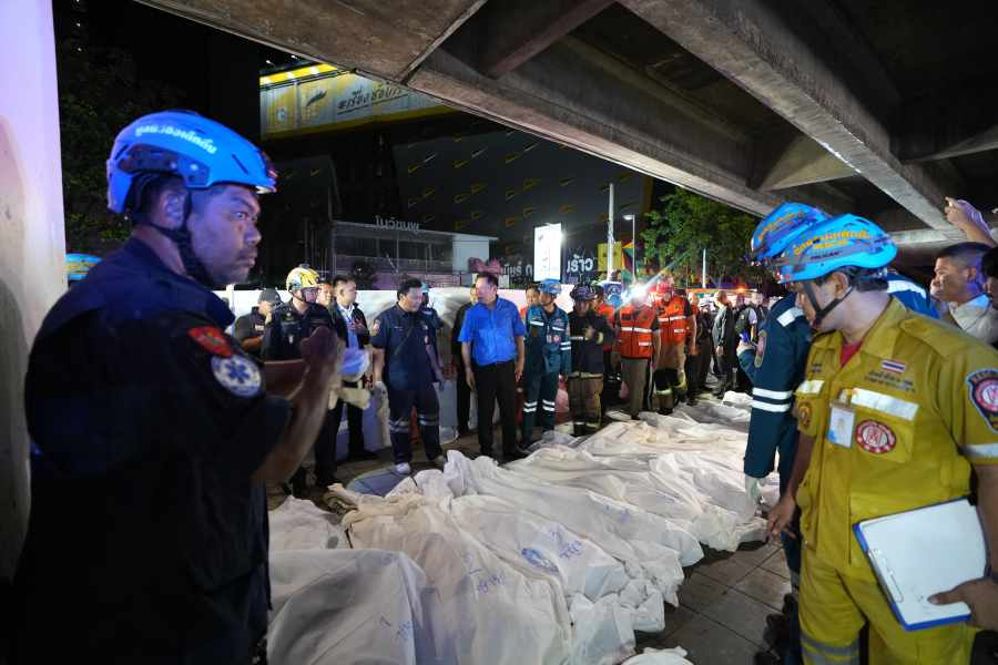 fire-breaks-out-at-pub-in-bangkok,-killing-at-least-27-people
