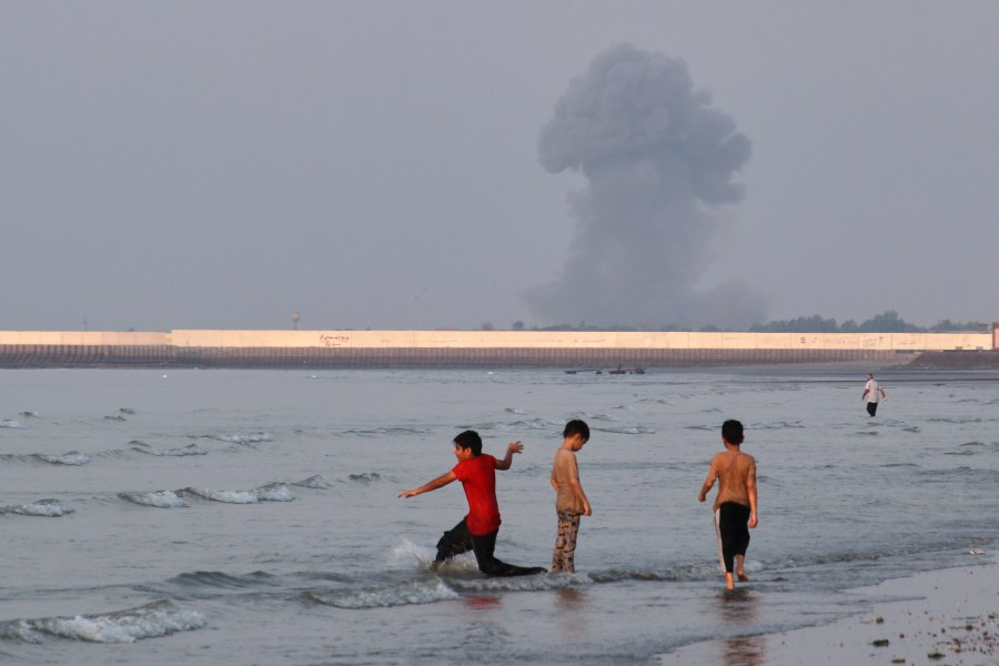us-attacks-iran-and-tehran-retaliates-across-the-middle-east-as-both-vie-for-control-of-strait