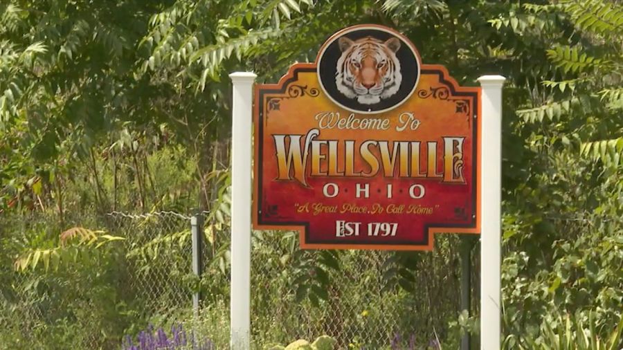 wellsville-conducting-smoke-test-on-sewer