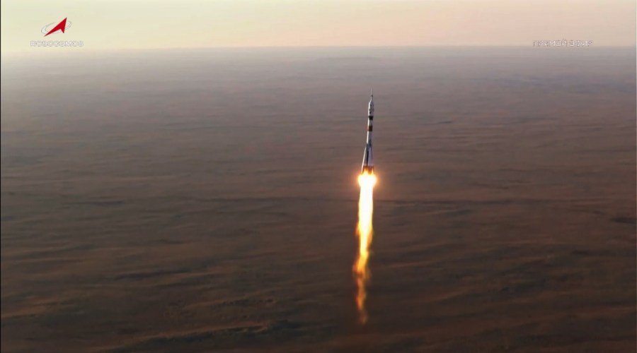 us-russian-crew-arrives-at-international-space-station-for-8-month-mission