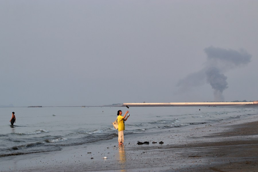 us-airstrikes-hit-northern-iran-as-it-disables-ship-trying-to-run-the-blockade