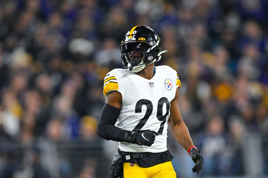 former-steelers-cornerback-retires-from-the-nfl