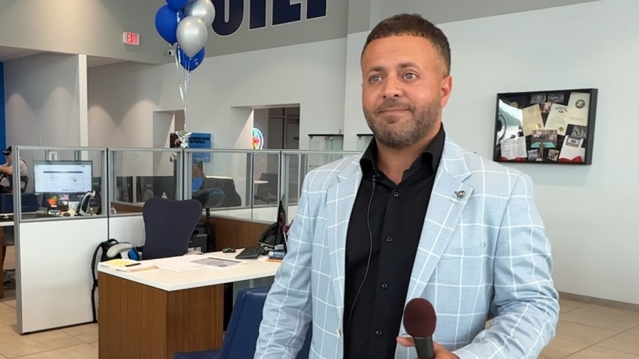 ‘means-a-lot-being-here’:-ribbon-cut-on-new-dealership