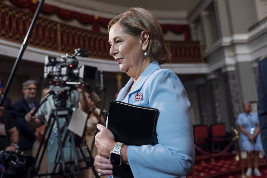 trump-urges-darline-graham-to-run-for-full-senate-term-as-funeral-scheduled-for-lindsey-graham