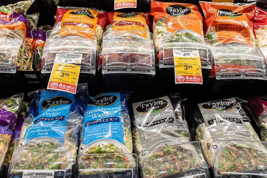 how-to-tell-if-your-lettuce-is-safe-to-eat-during-cyclospora-outbreak