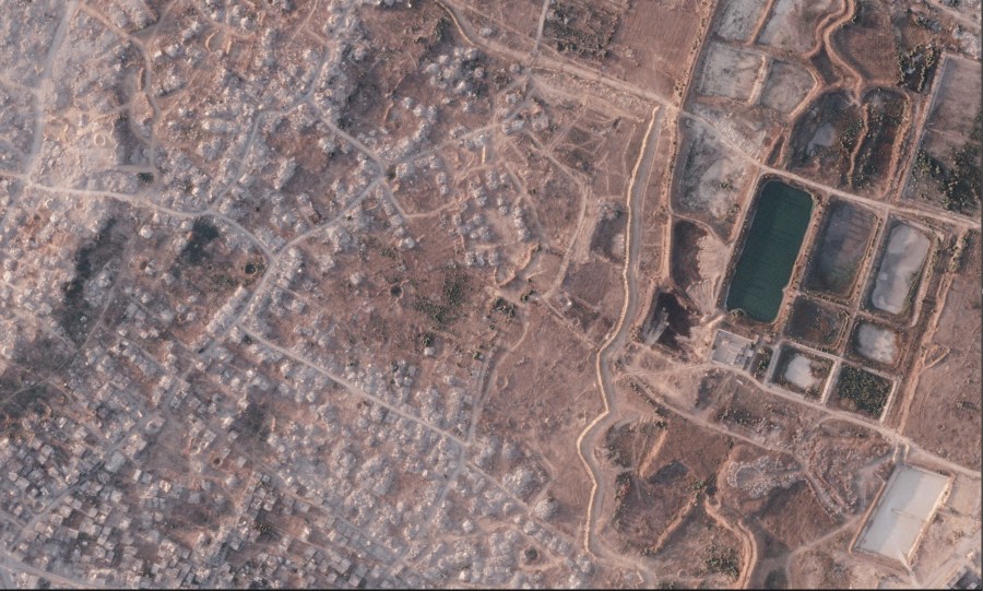 israel-is-building-a-miles-long-earthen-barrier-inside-gaza,-entrenching-its-division