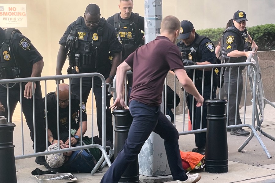 ex-army-soldier-jailed-on-arson-charge-after-fiery-attack-on-manhattan-federal-building