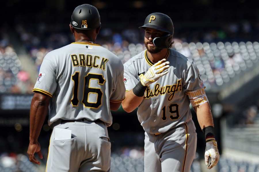 pirates-beat-yankees-5-3-in-doubleheader-opener